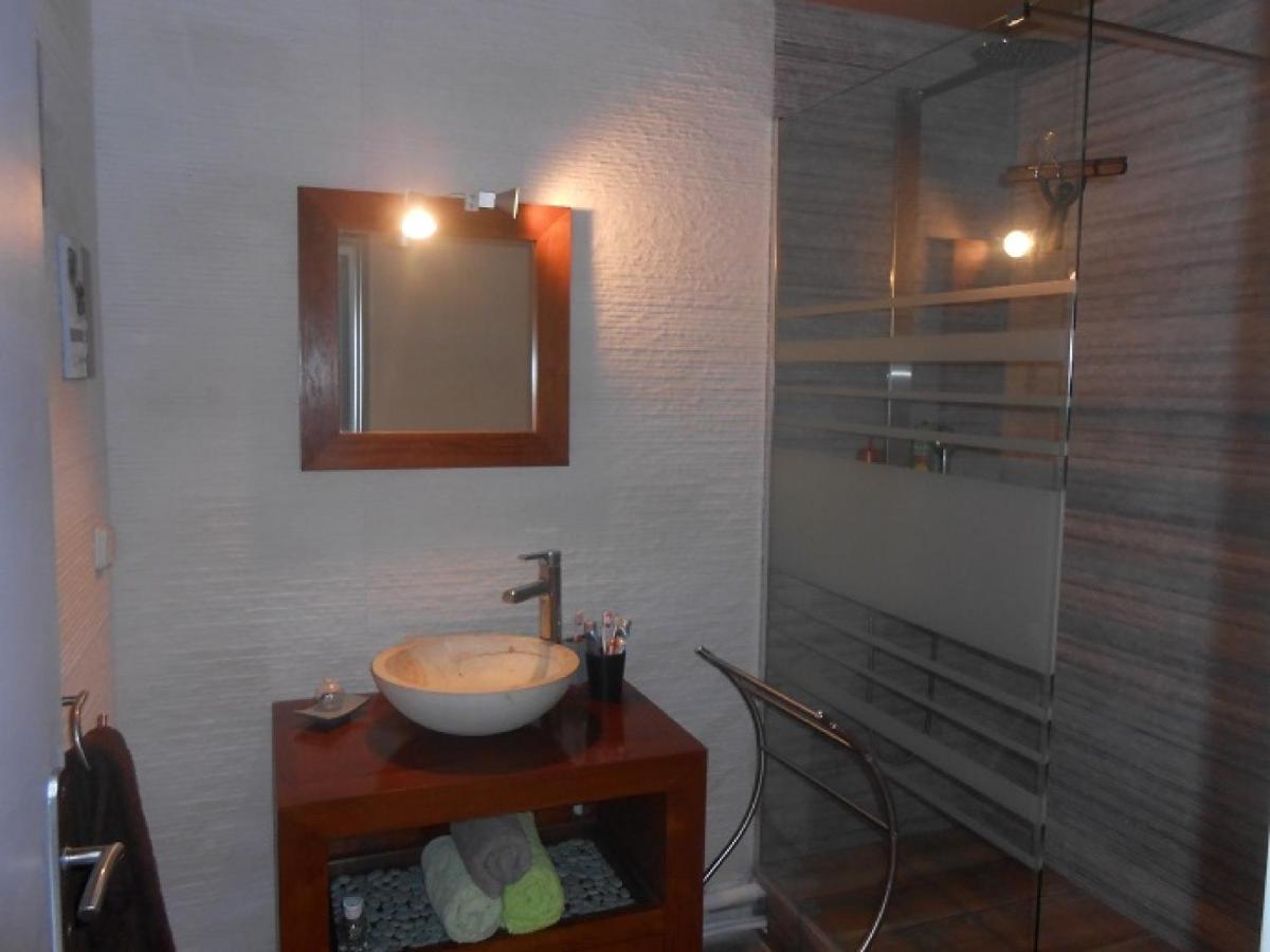 Case Beaoel Saint-Gilles Les Bains Extérieur photo